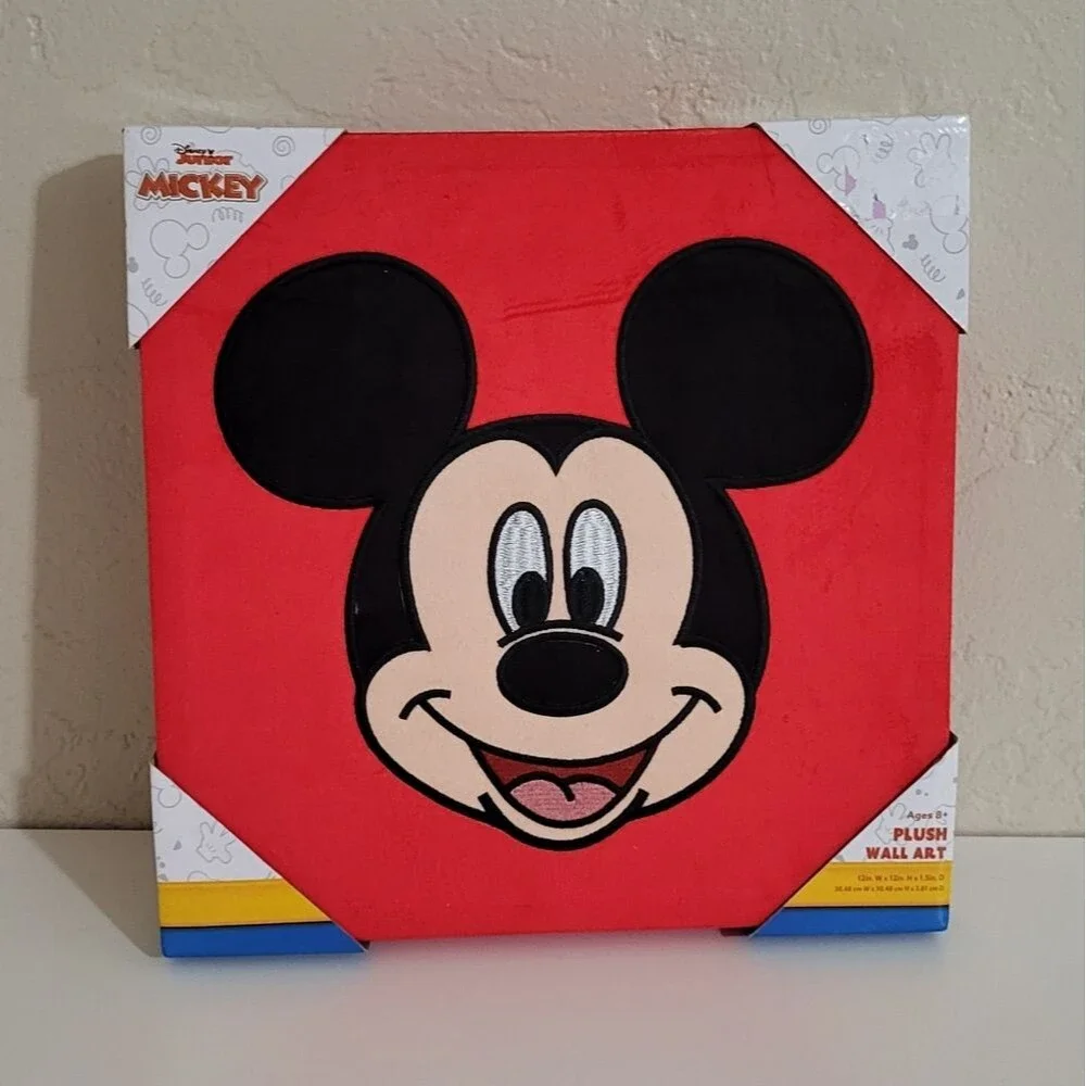 Disney Juniors NIP Red Mickey Mouse 12